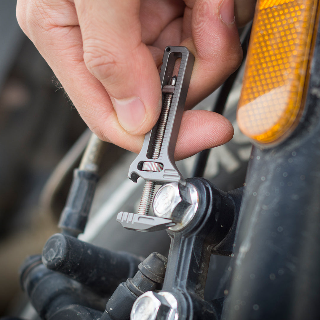 TiSpanner Refinado: una Multiherramienta Compacta de Titanio siempre al alcance