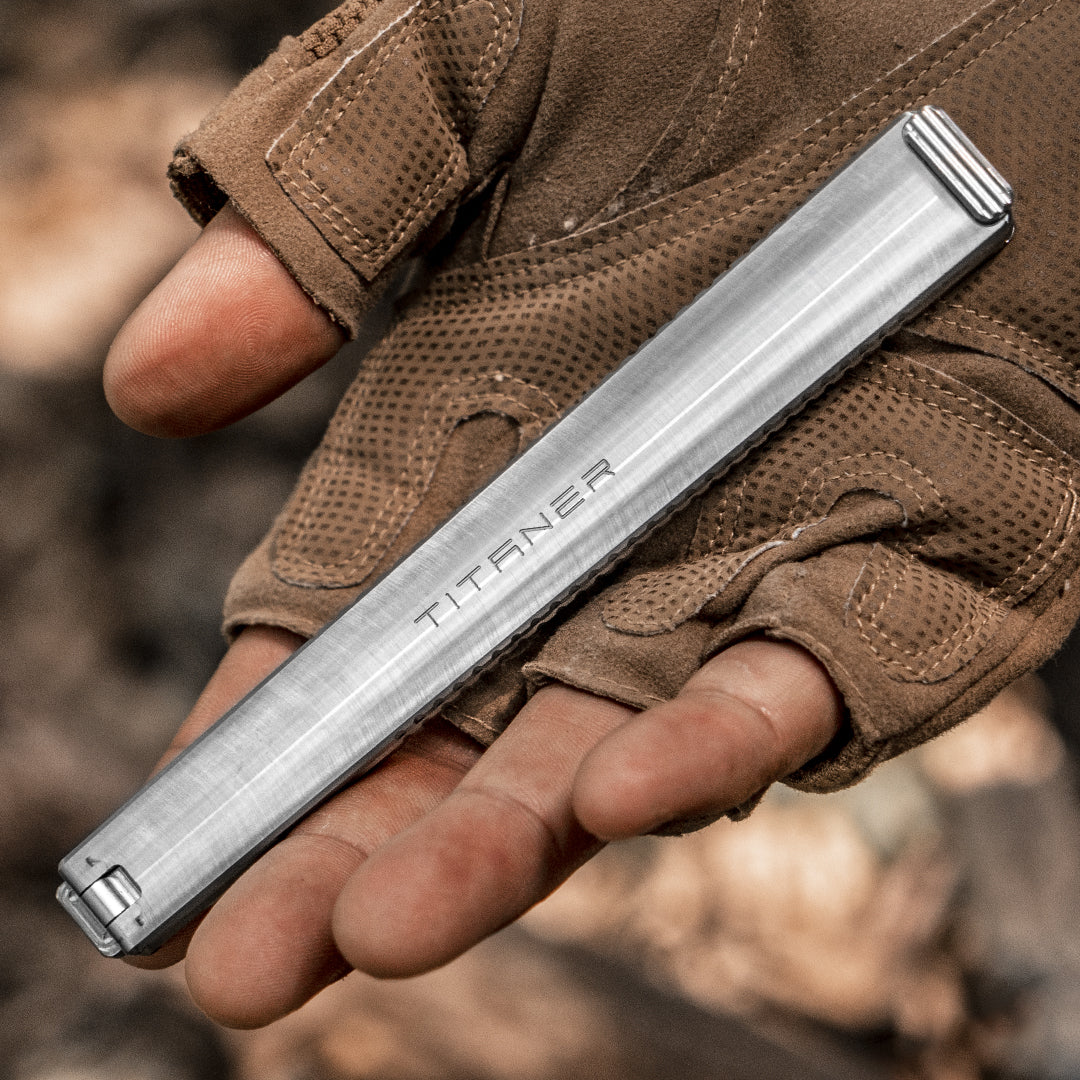 Skull: Engraved Titanium Folding Saw【Limited 20 Pcs】