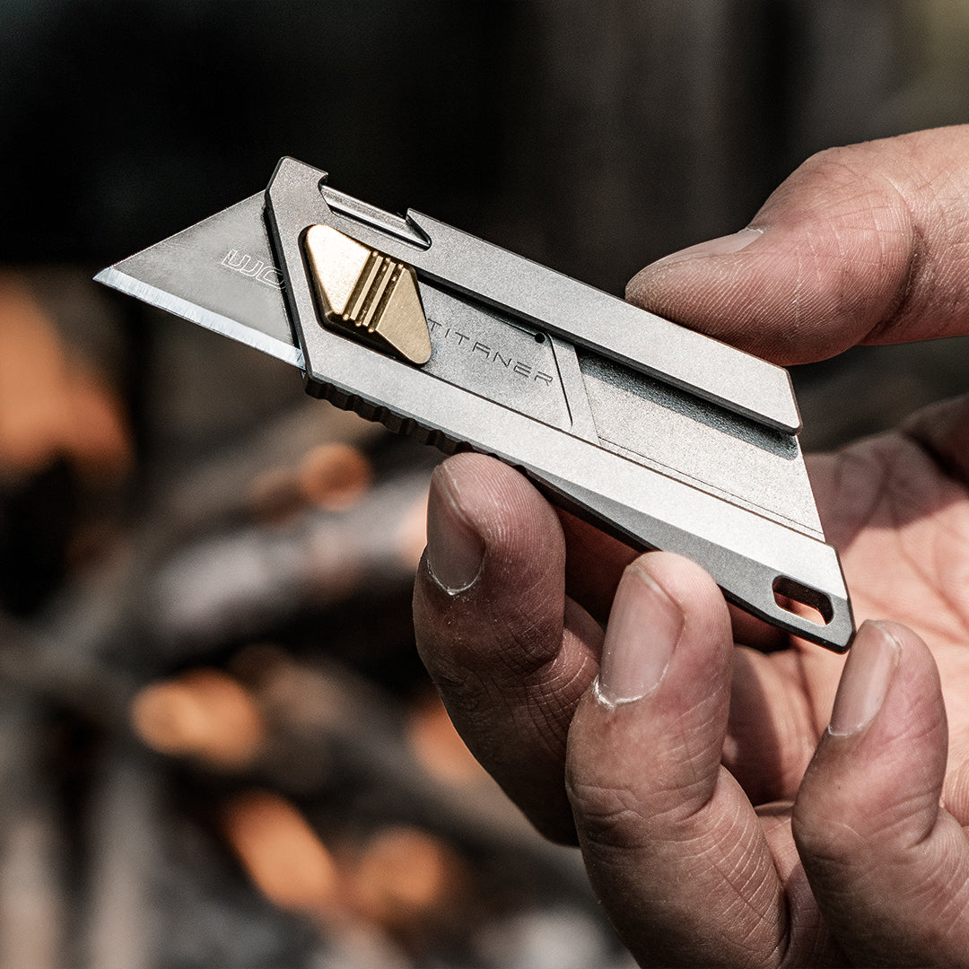 Cuchillo Utilitario EDC Mini Retráctil de Titanio