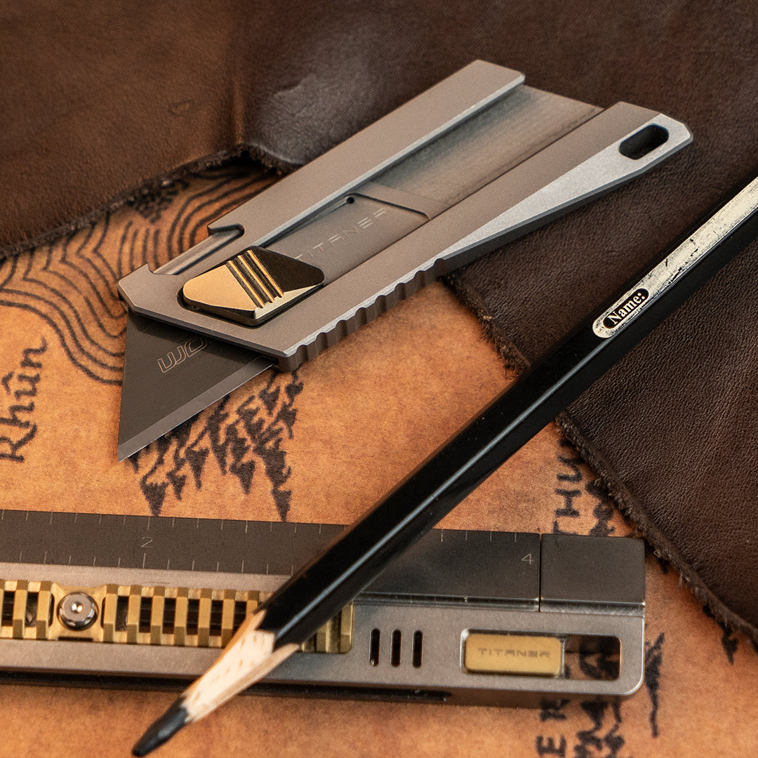 Retractable Mini Titanium EDC Utility Cutter