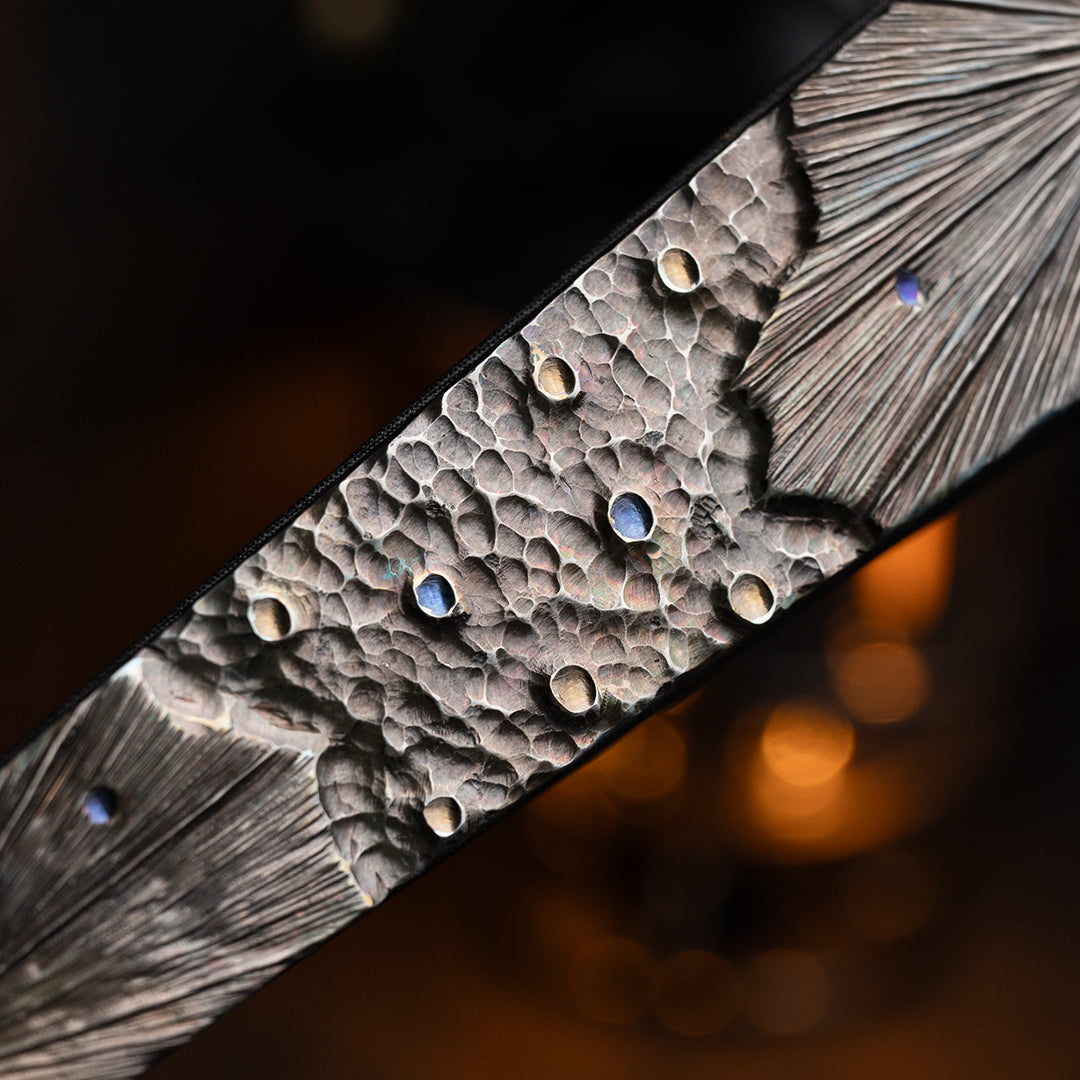 【Reserva】BuRan: Abanico plegable de titanio con meteorito de obsidiana