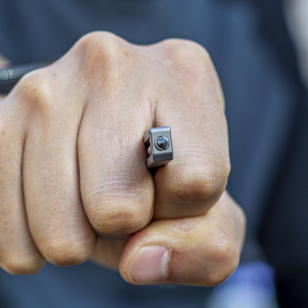 TiSpanner Refinado: una Multiherramienta Compacta de Titanio siempre al alcance