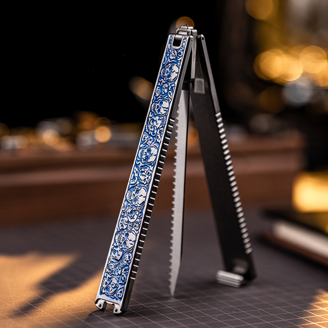 Skull: Engraved Titanium Folding Saw【Limited 20 Pcs】