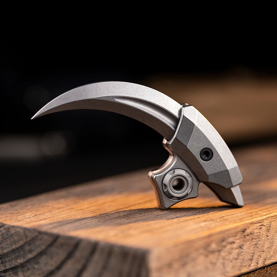 Cyberpunk Raptor Hand-Carved Titanium Claw(Limited 20 pcs)