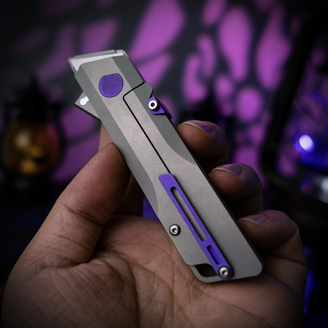 Patterned Raven 1.0 Pro : Titanium Utility Folding knife