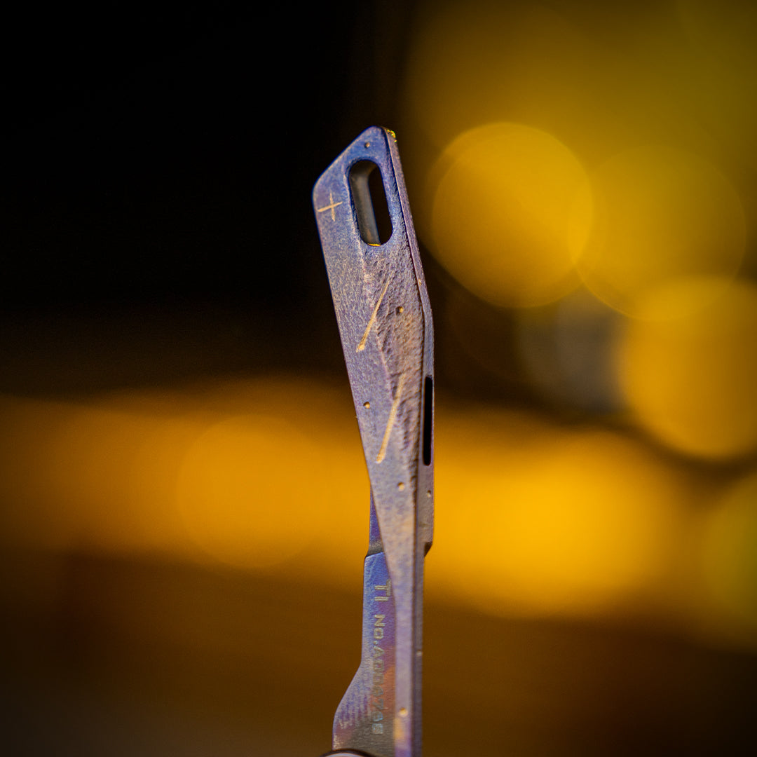 Falcon 1.0 Micro Cutter: Titanium Utility Mini Folding Cutter