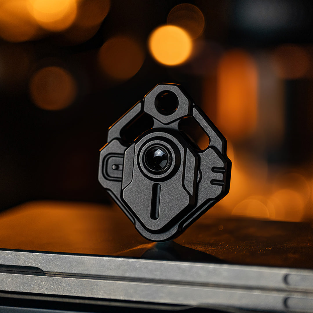 Trident: 3-Level Titanium Zipper Lock