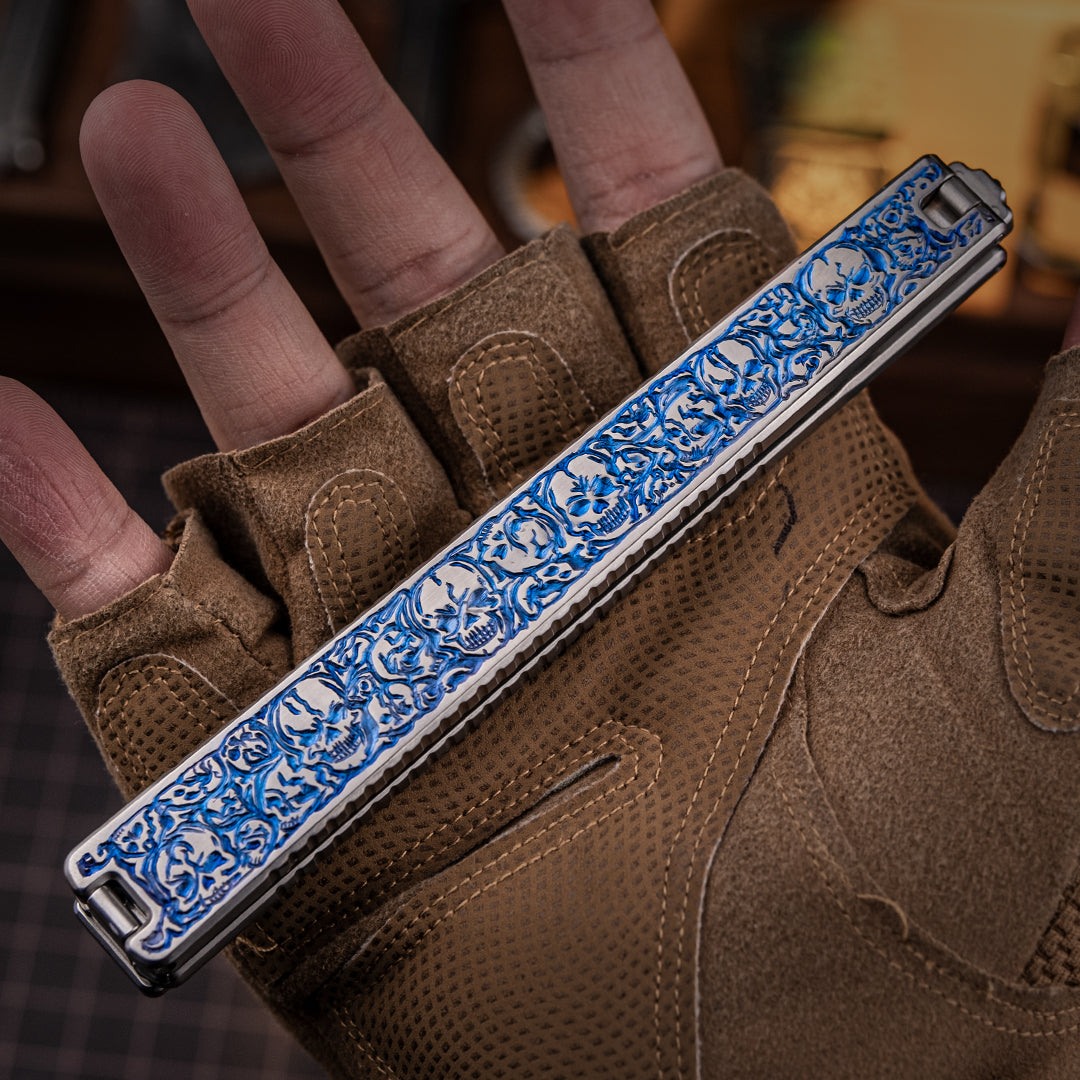Skull: Engraved Titanium Folding Saw【Limited 20 Pcs】