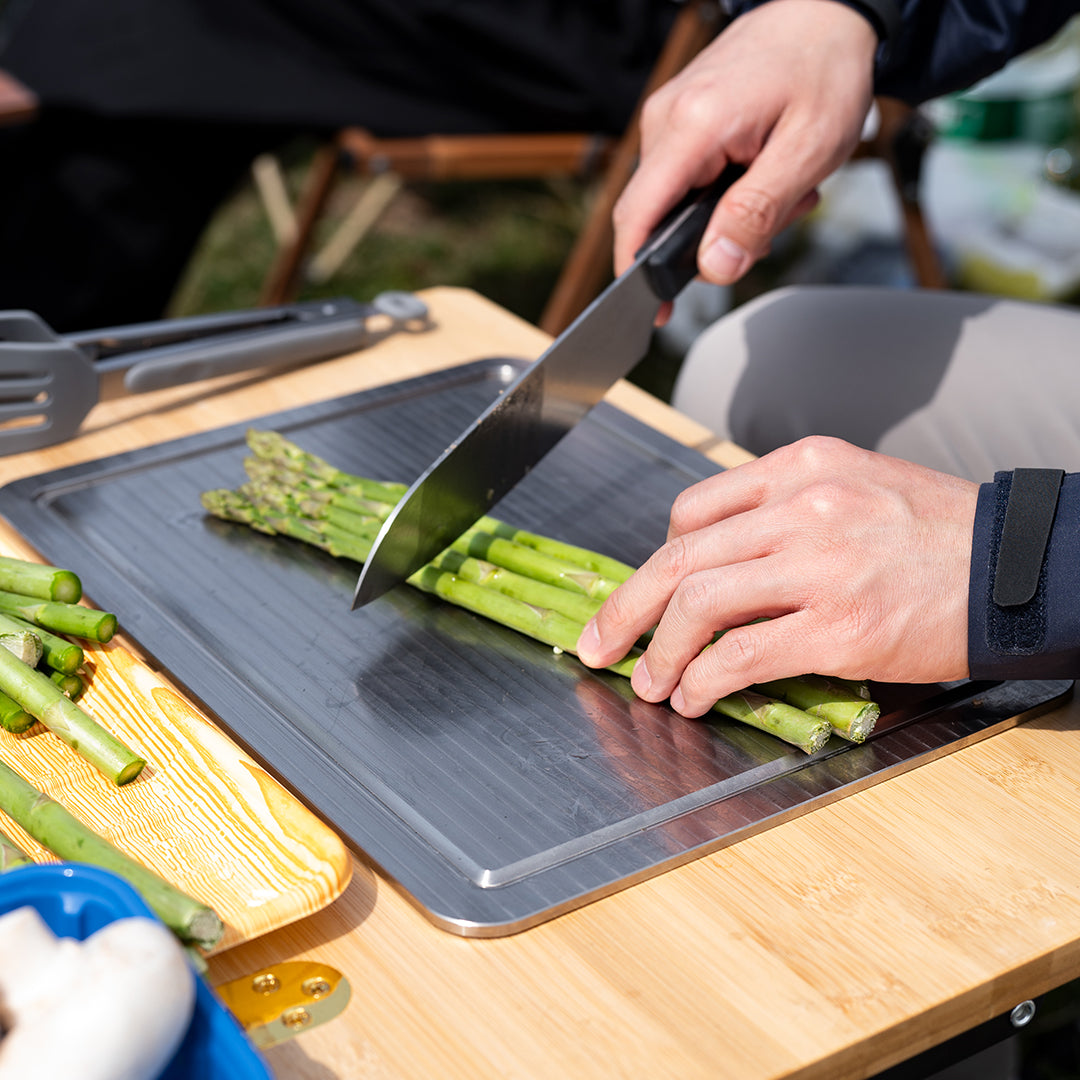 TiFeast: Titanium Versatile Oven Picnic Tray