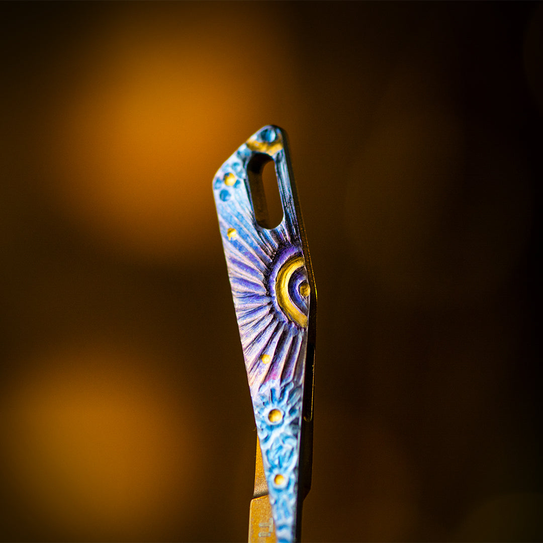 Cuchillo Micro Falcon 1.0 tallado a mano