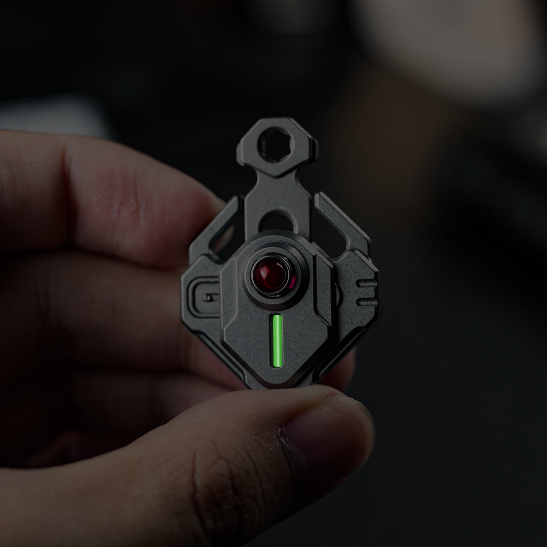 Trident: 3-Level Titanium Zipper Lock