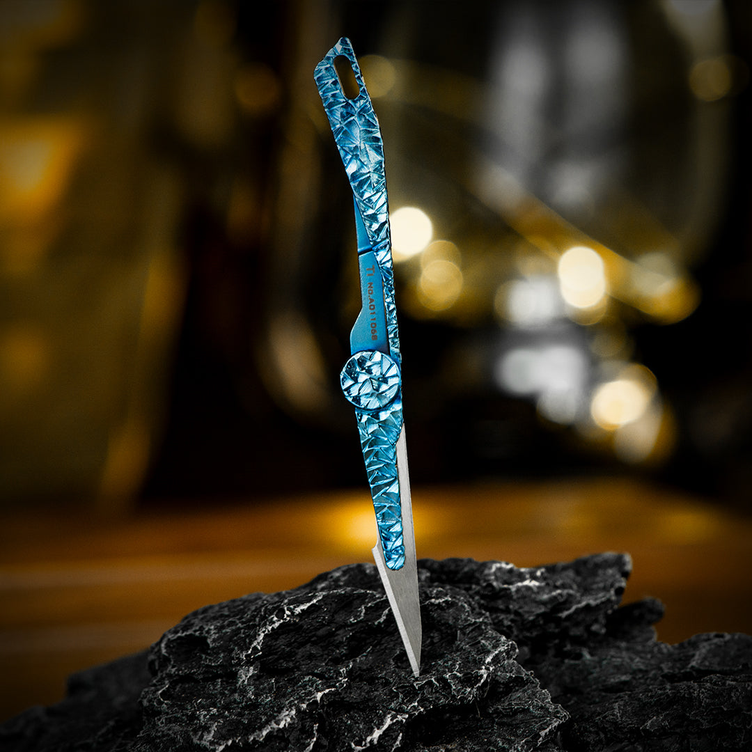 Cuchillo Micro Falcon 1.0 tallado a mano