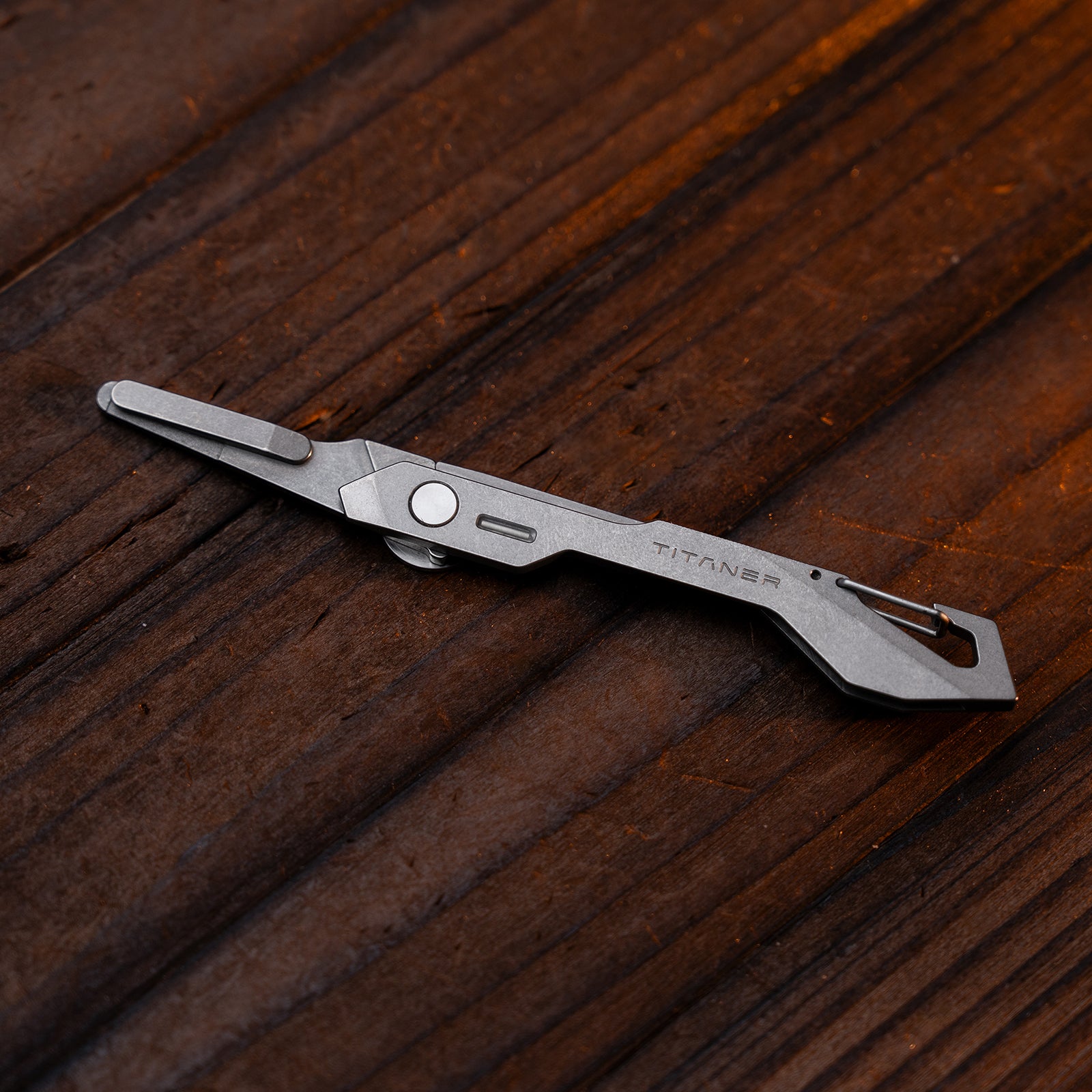 Multi-Tool Keychain Knife【Pre-Order】