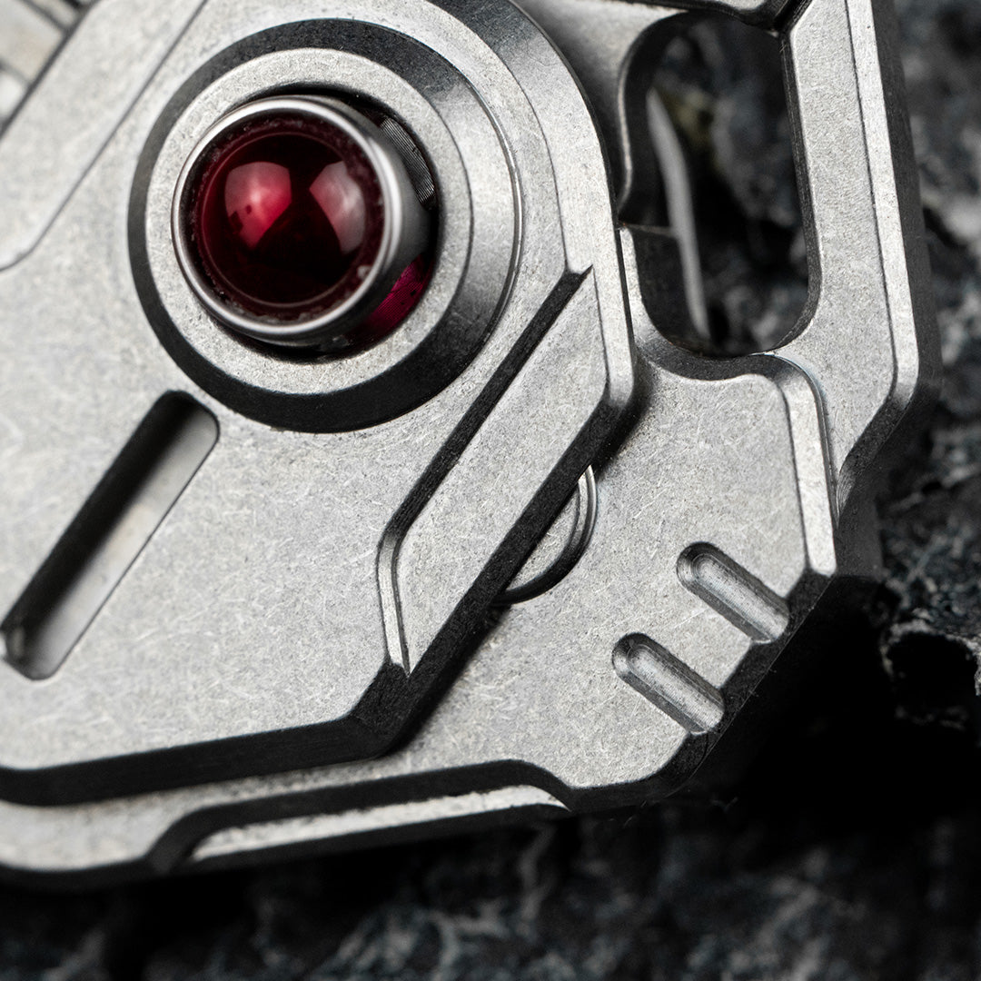 Trident: 3-Level Titanium Zipper Lock