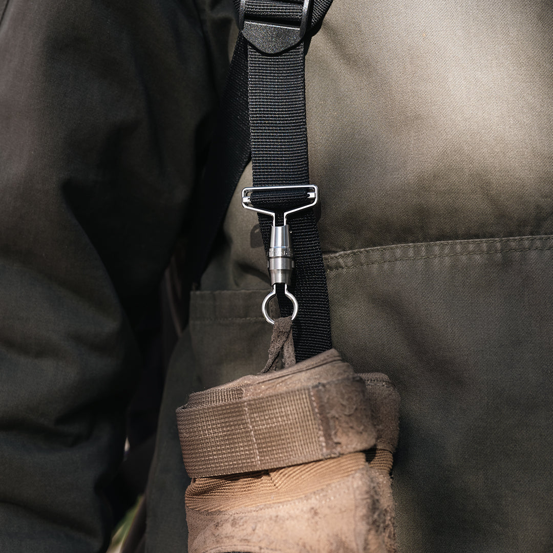 TiNexus: Patented Quick-Release Magnetic Carry System