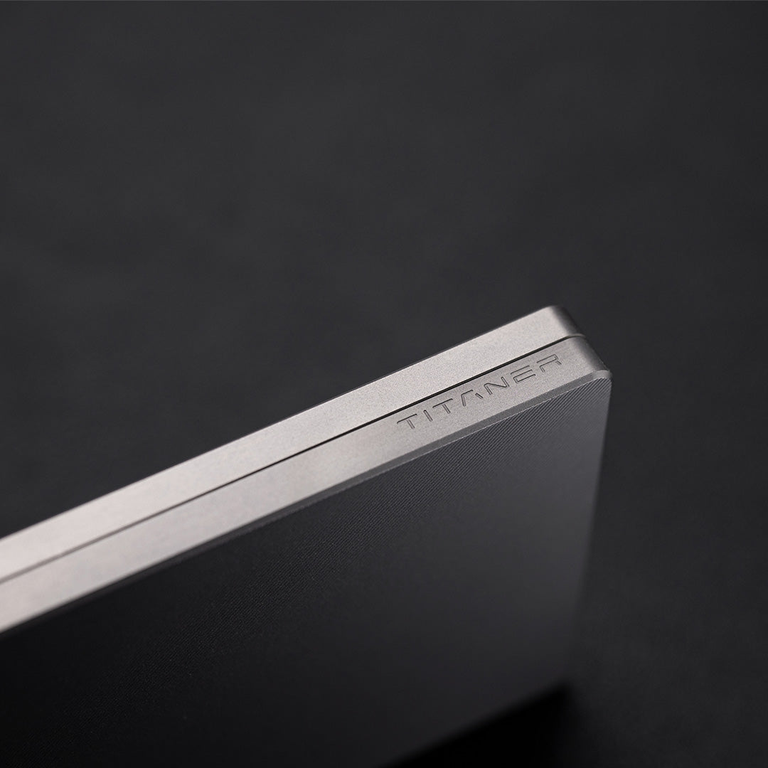 Titaner Verso: Titanium MagSafe Wallet, More Than Just Thin
