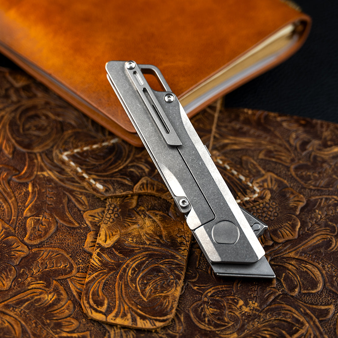 【Final Flash 2025】The Raven Titanium Utility Folding Knife