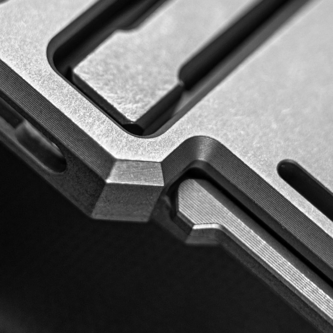 Titanium Magnetic Belt Buckle