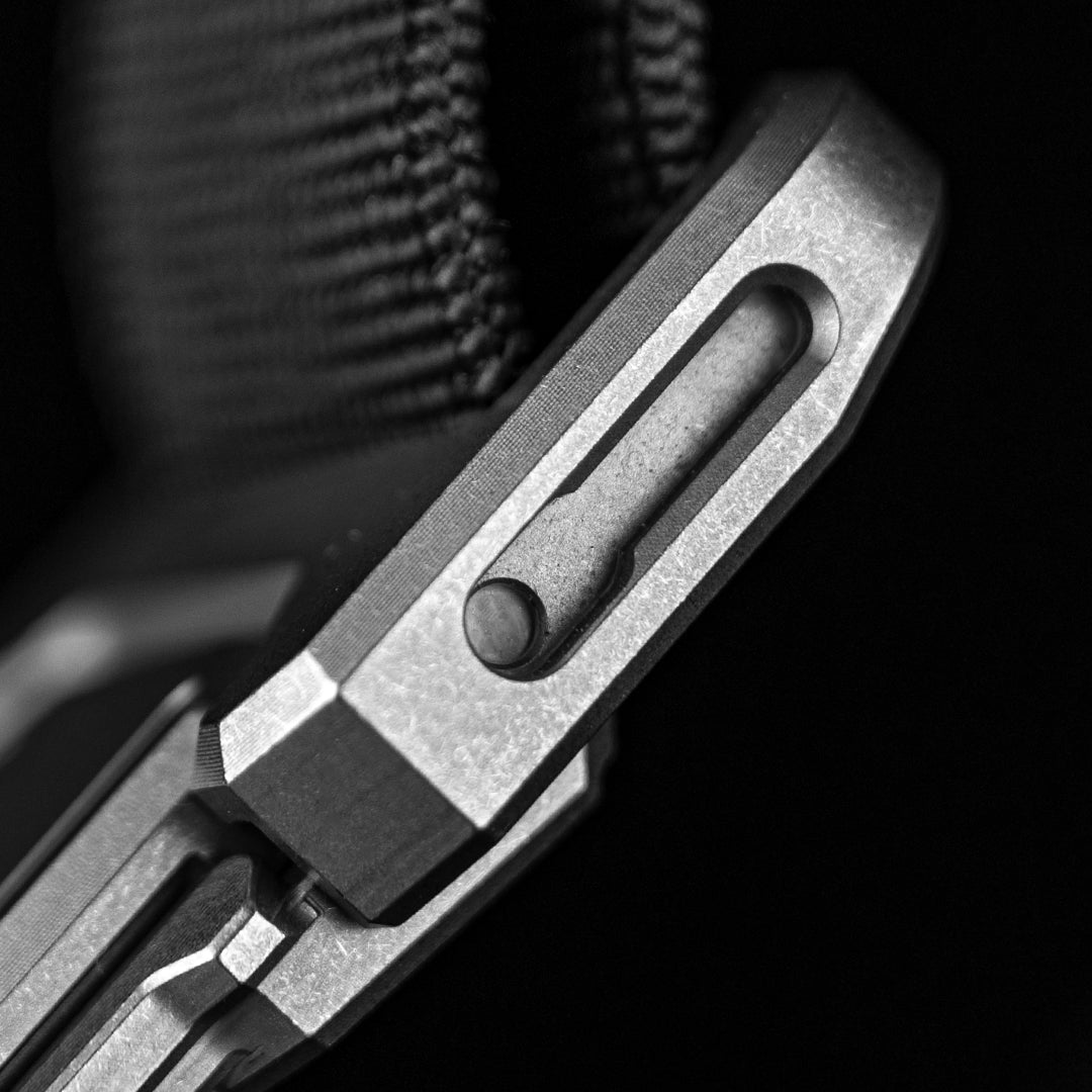 Titanium Magnetic Belt Buckle