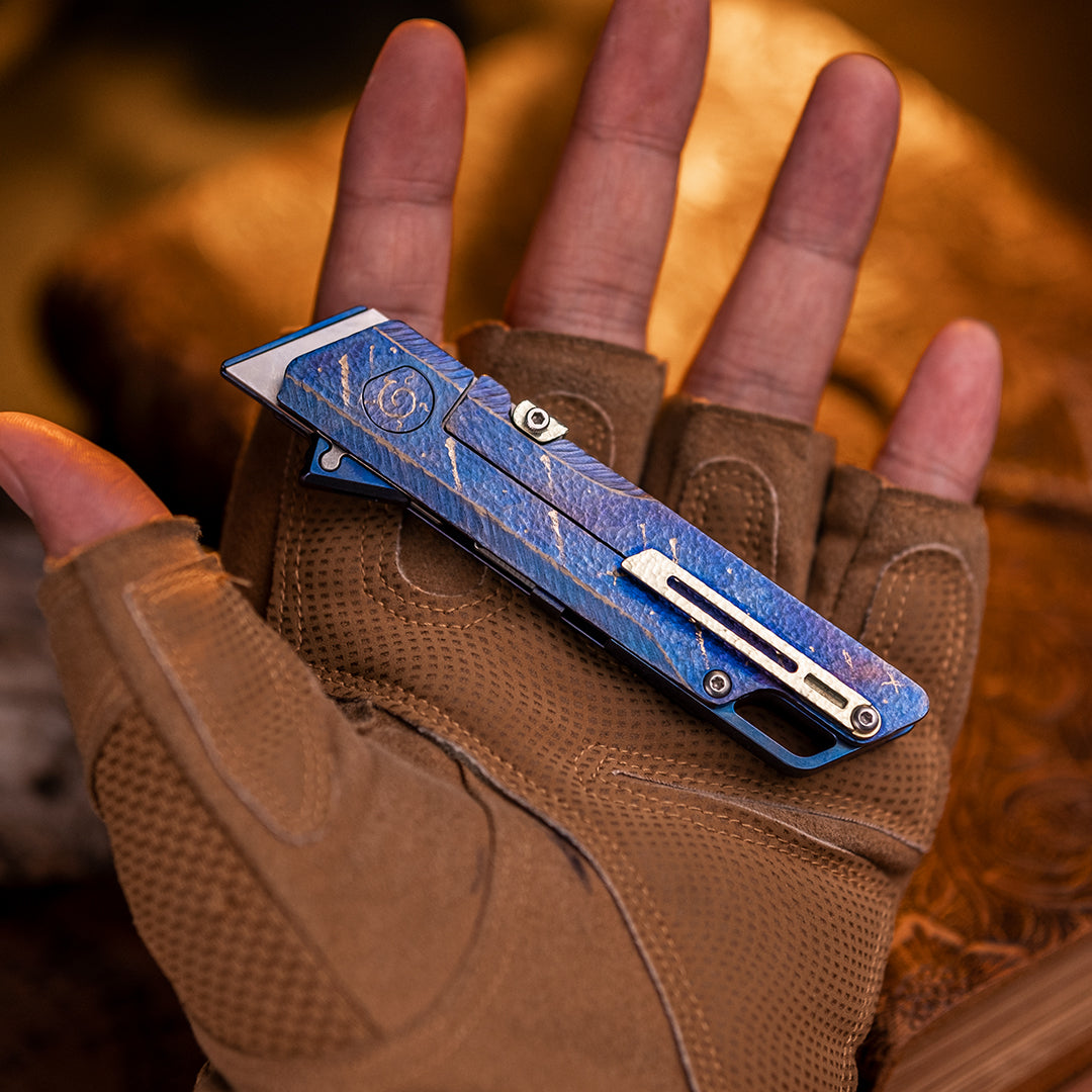 Nebula Raven Titanium Utility Folding knife