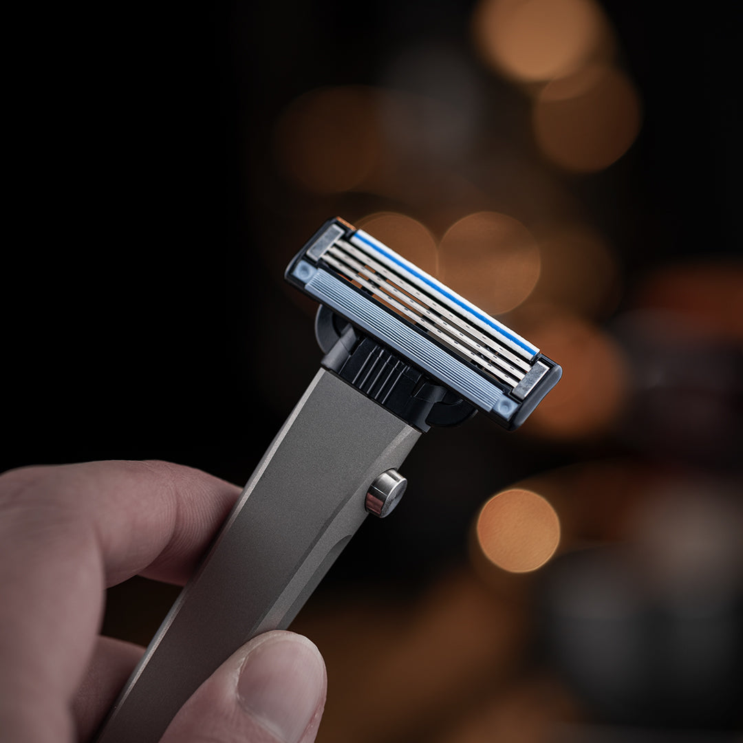 Titanium 3-layer Razor