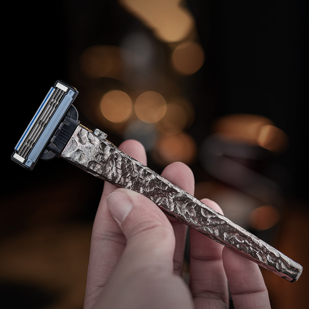 Titanium Hand-carved 3-layer Razor