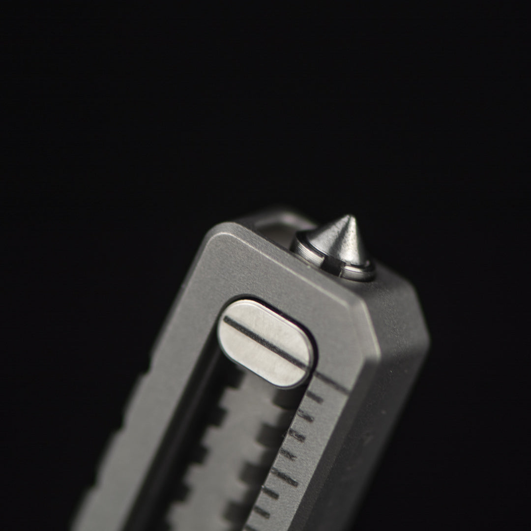 TiSpanner Refinado: una Multiherramienta Compacta de Titanio siempre al alcance