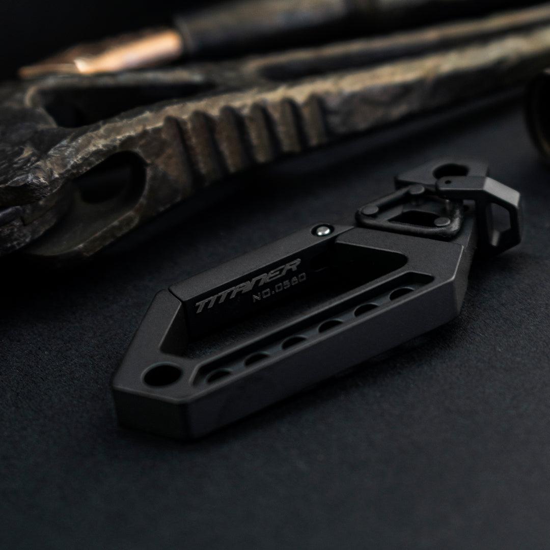 Titanium Carabiner Keychain – Titaner