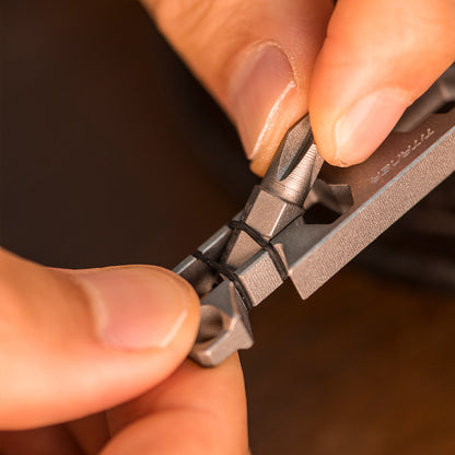 Titanium Multifunctional Pry Tool