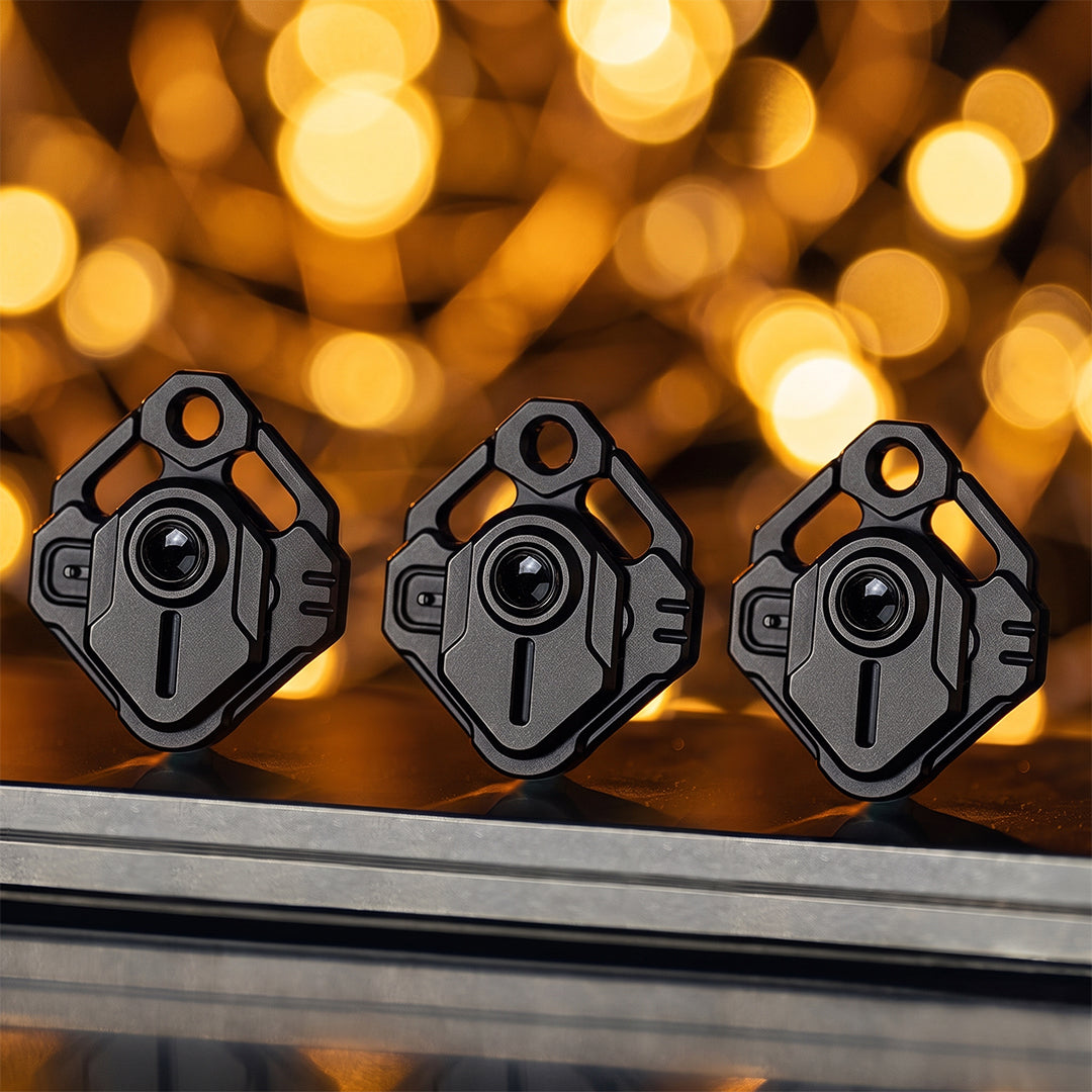 Trident: 3-Level Titanium Zipper Lock