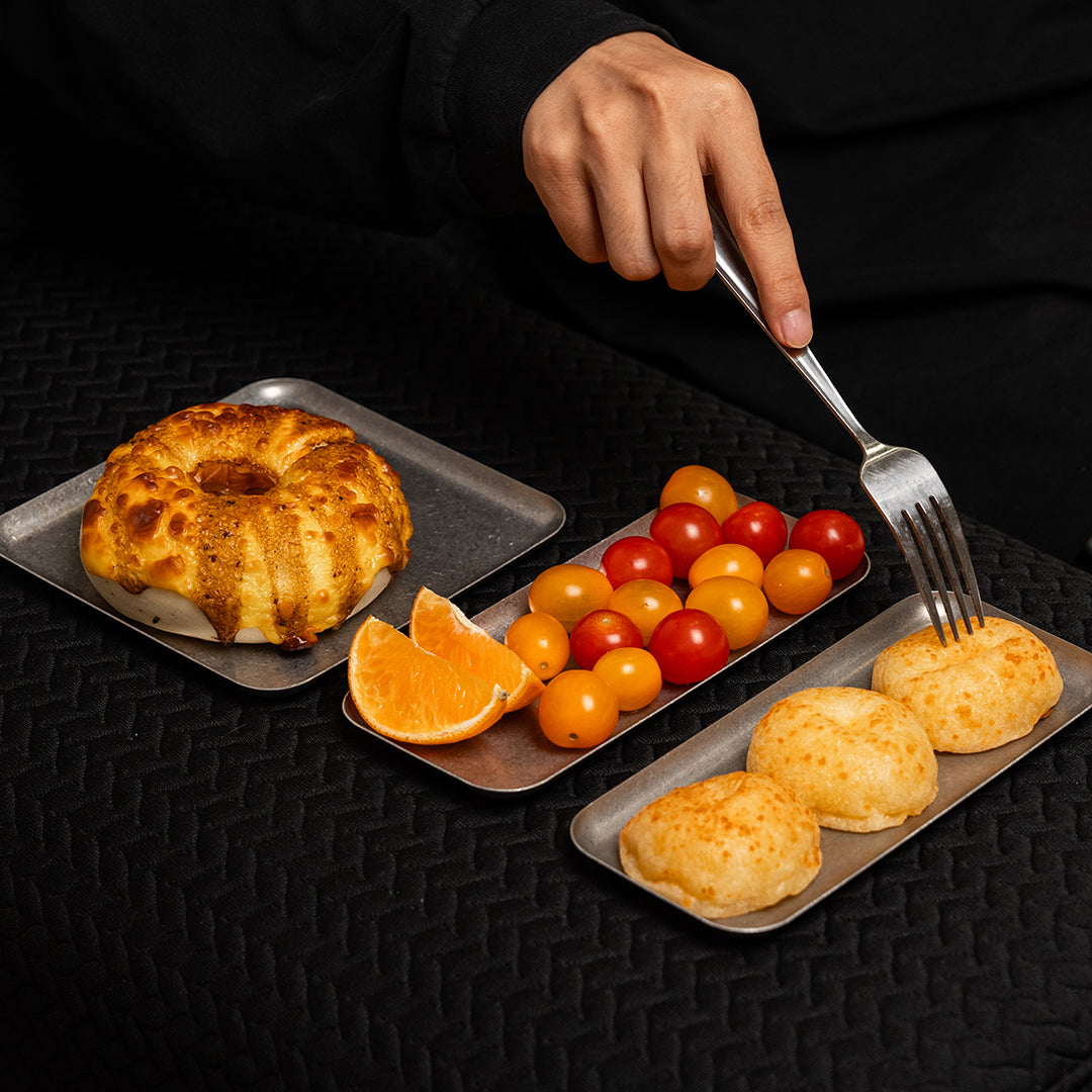 From Oven to Table: Titaner's Modular Titanium Serving Tray
