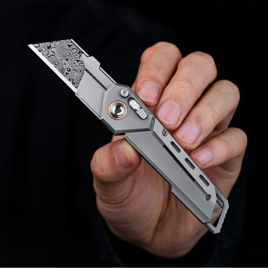 【PRE-ORDER】Titanium Ti Folding Knife