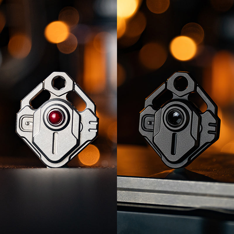 Trident: 3-Level Titanium Zipper Lock
