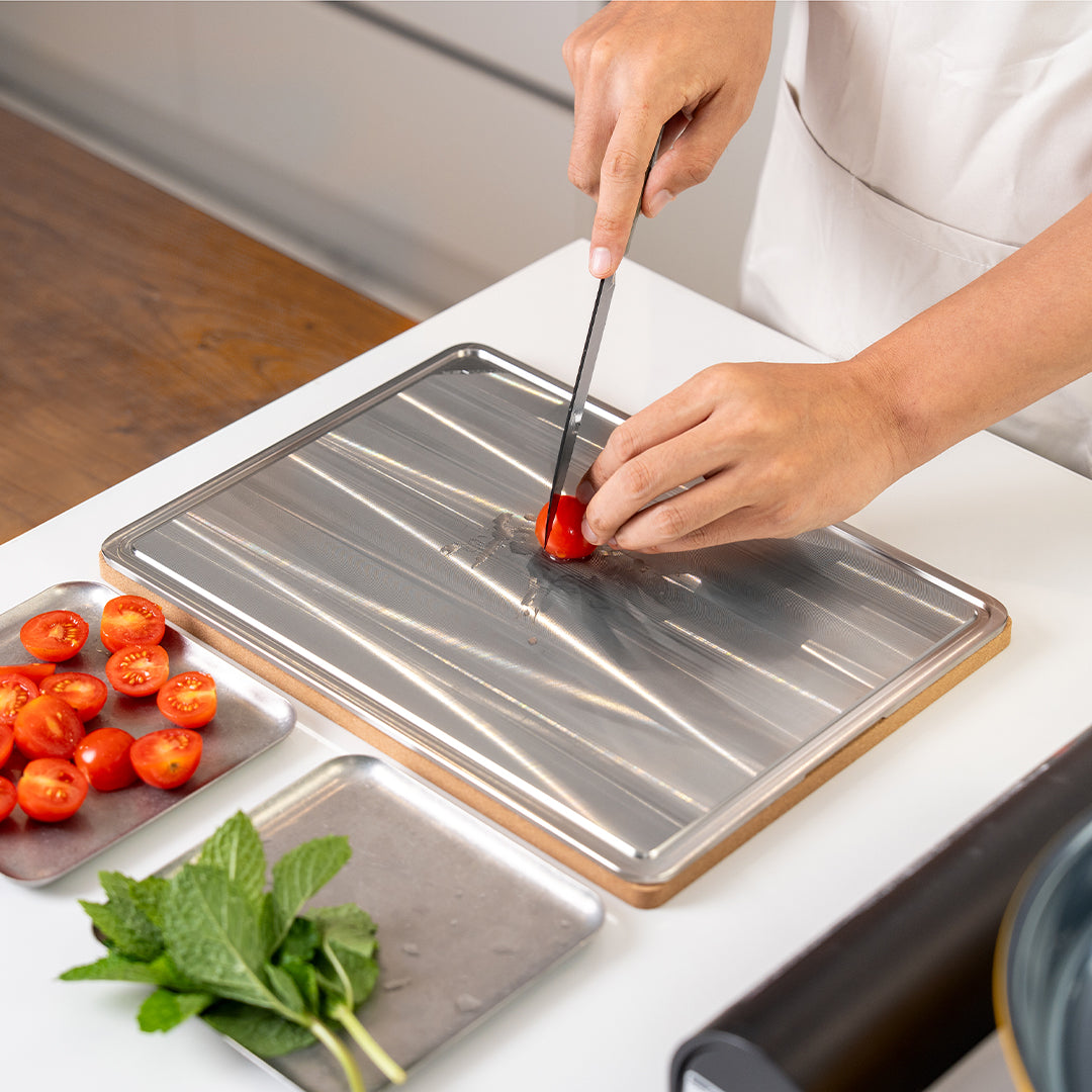 TiFeast: Titanium Versatile Oven Picnic Tray