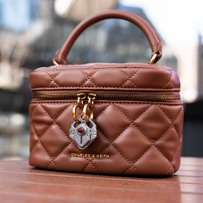 Trident: 3-Level Titanium Zipper Lock
