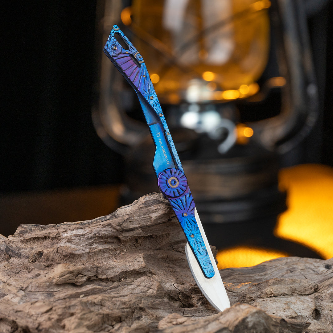 Hand-carved Falcon 2.0. Micro Knife