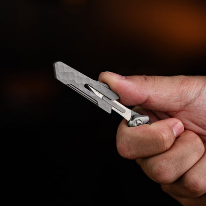 Stilts Bird: Fixed Mini Portable EDC Knife