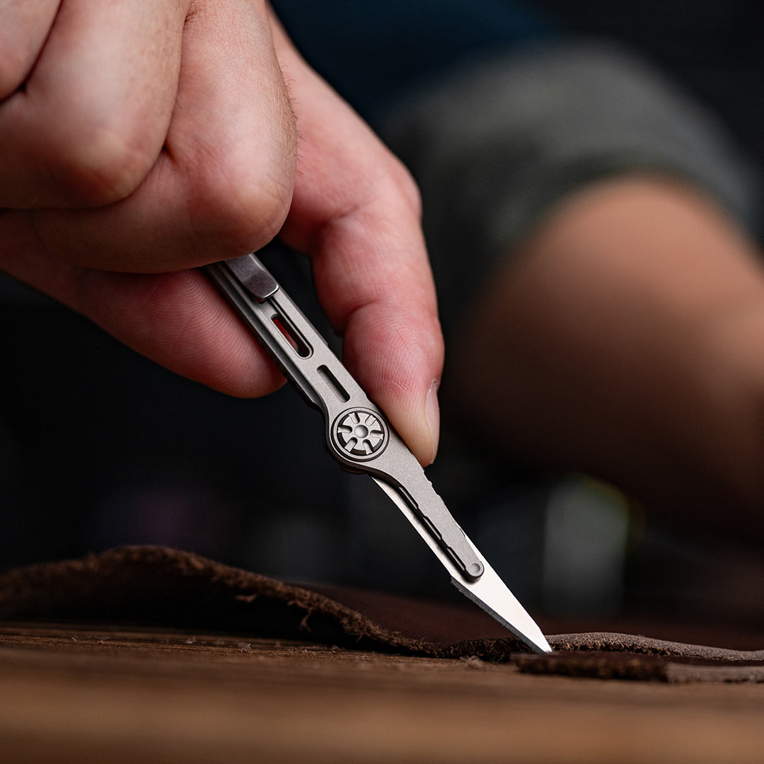 Stilts Bird: Fixed Mini Portable EDC Knife