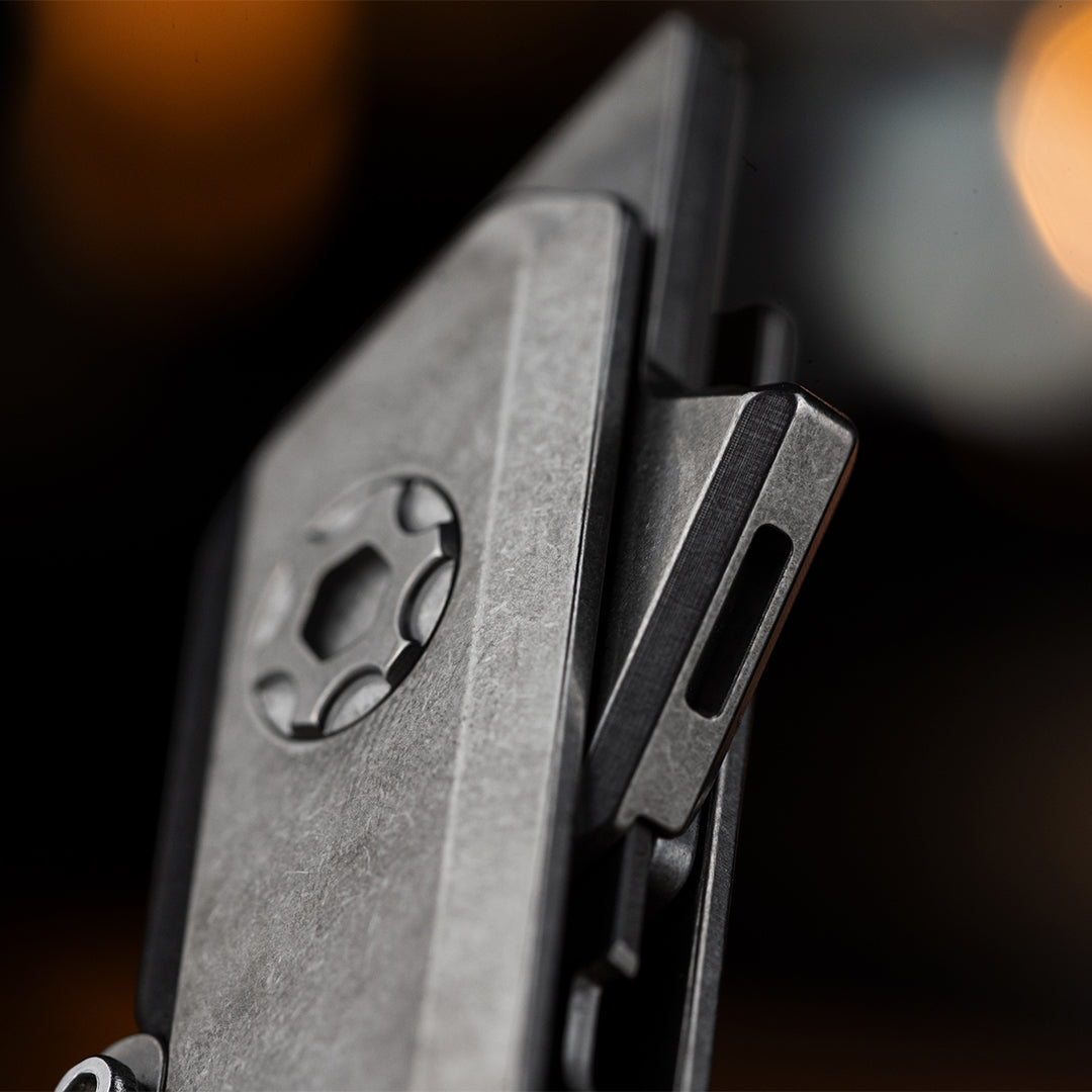 Das Raven Titanium Utility Klappmesser 