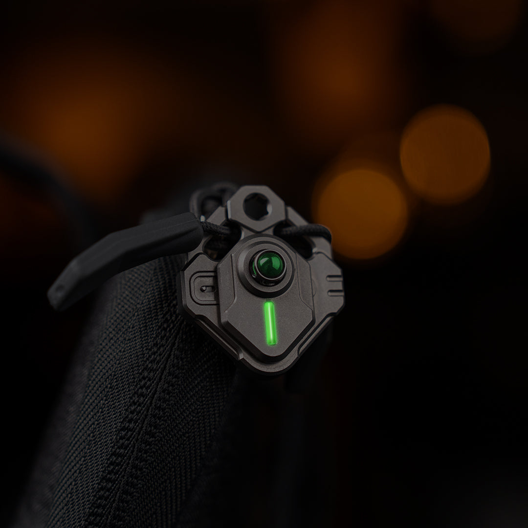 Trident: 3-Level Titanium Zipper Lock